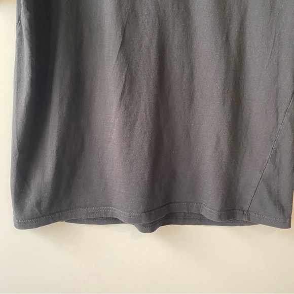 PELOTON Black Reach 100 Classic Short Sleeve Tee! Large - Picture 3 of 7